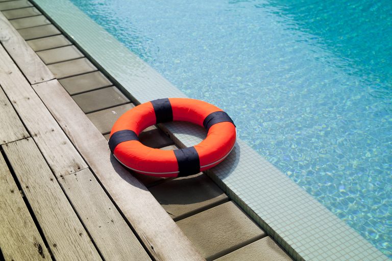 What Is a Plunge Pool? Select Pool Services